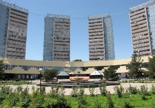 Стеклянный футляр для жилого высотного дома в Ташкенте