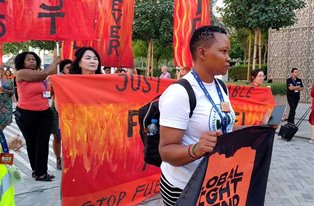 «Пусть загрязнители платят!» — требование климатических активистов на COP-28