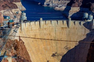 Новые плотины в Центральной Азии усилят водный кризис